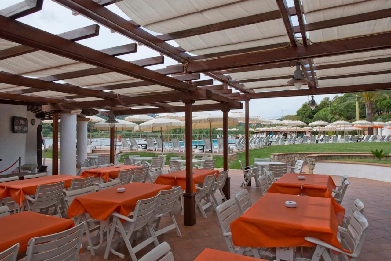 Hotel Cala Di Mola Порто-Аццурро Екстер'єр фото