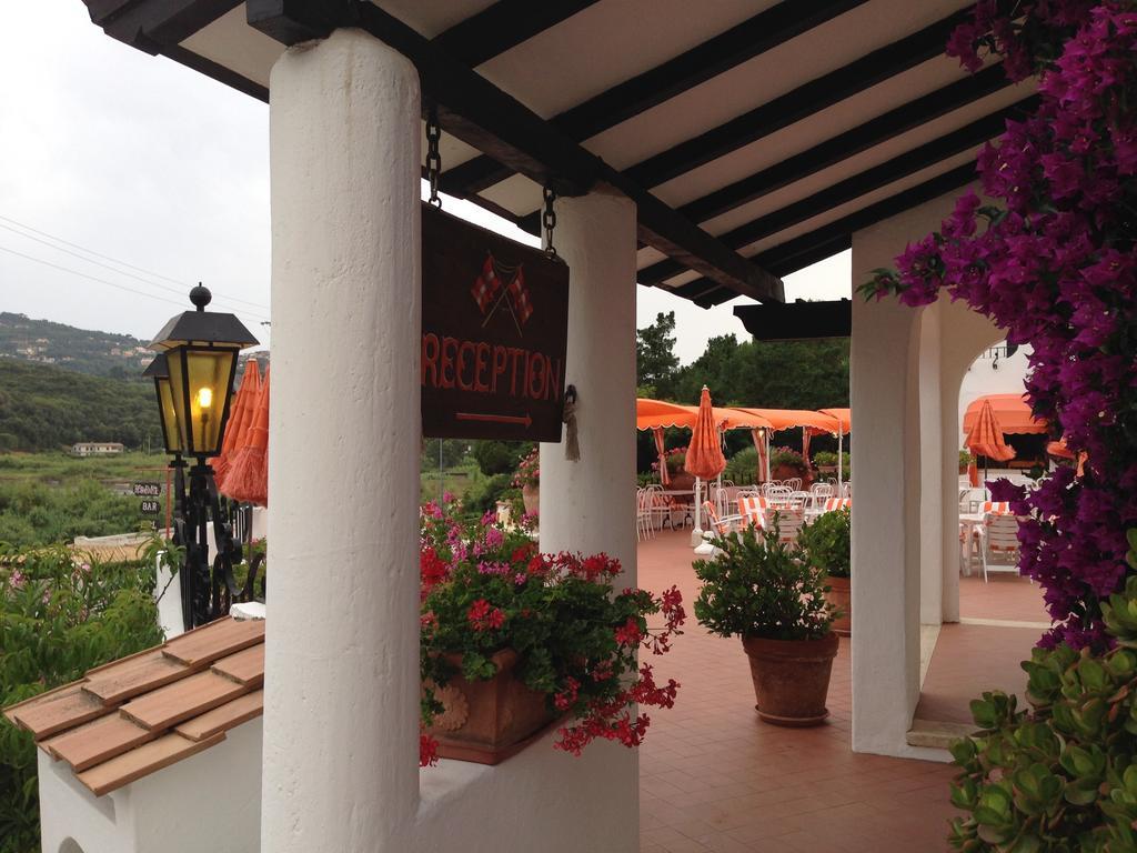 Hotel Cala Di Mola Порто-Аццурро Екстер'єр фото