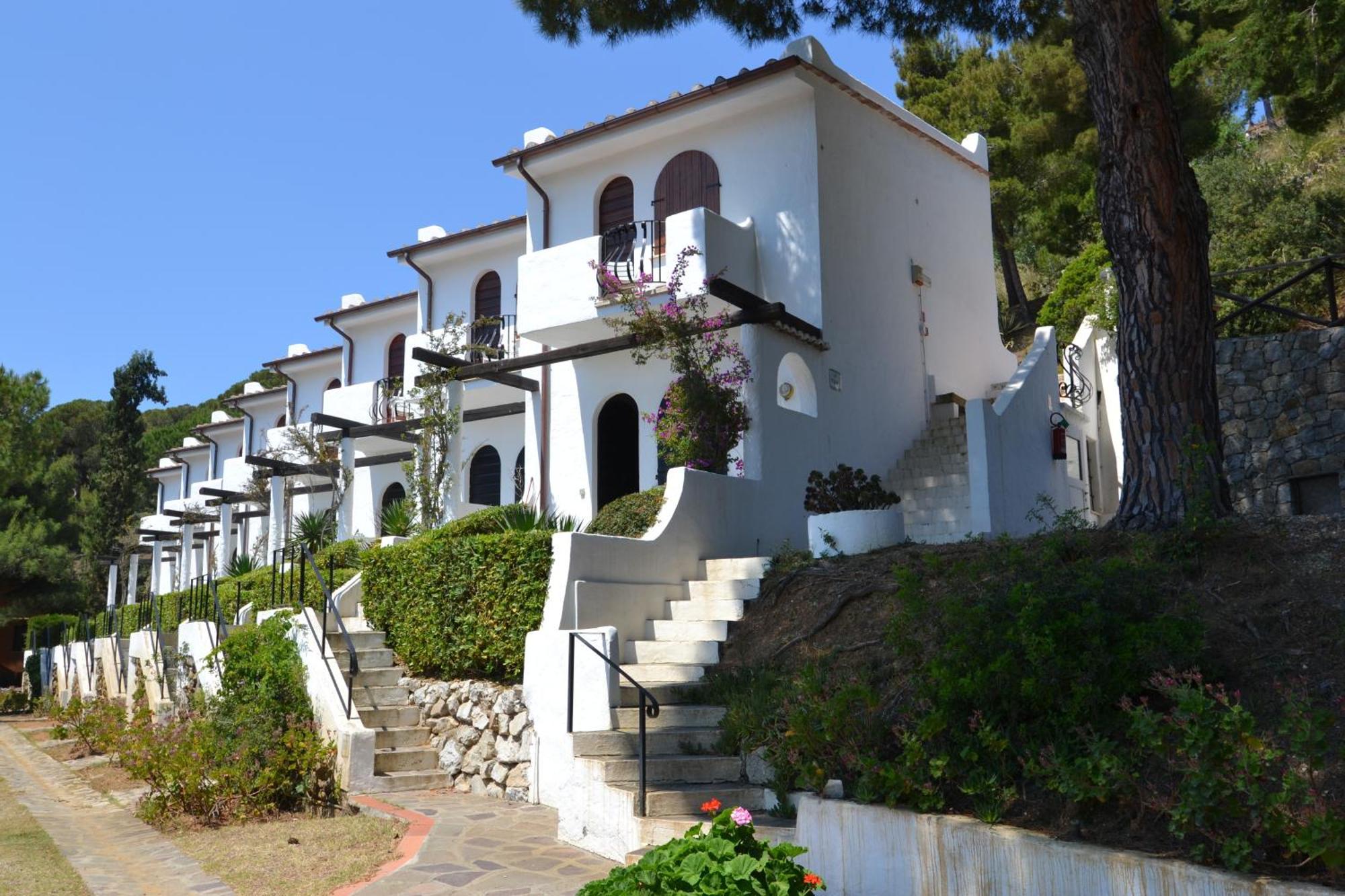 Hotel Cala Di Mola Порто-Аццурро Номер фото