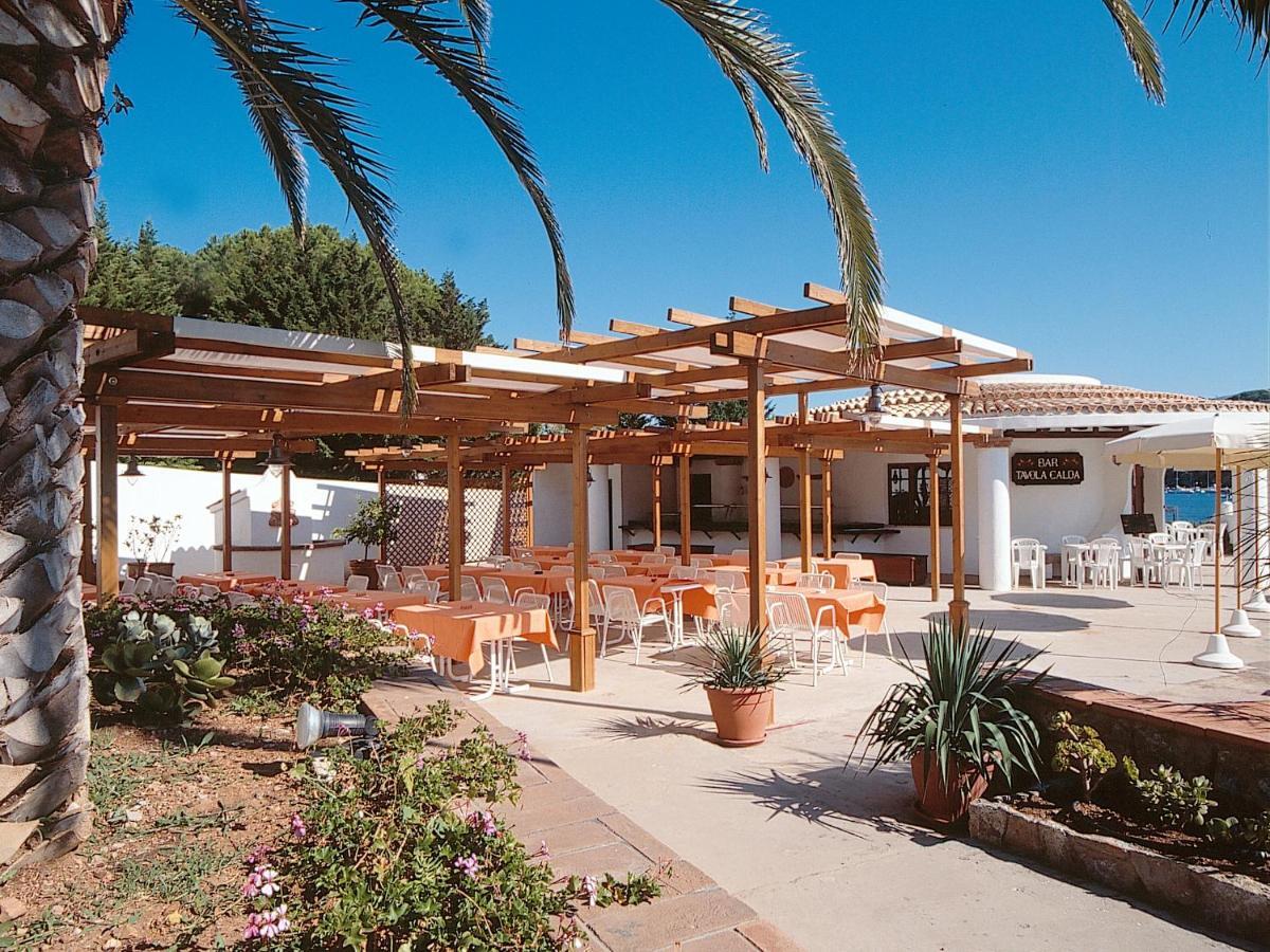 Hotel Cala Di Mola Порто-Аццурро Екстер'єр фото